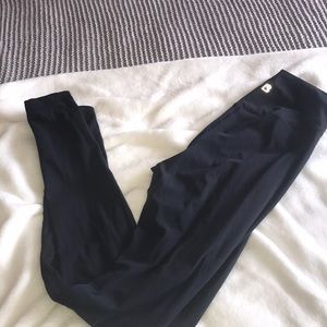 BUFFBUNNY COLLECTION ROSA LEGGINGS (Onyx)